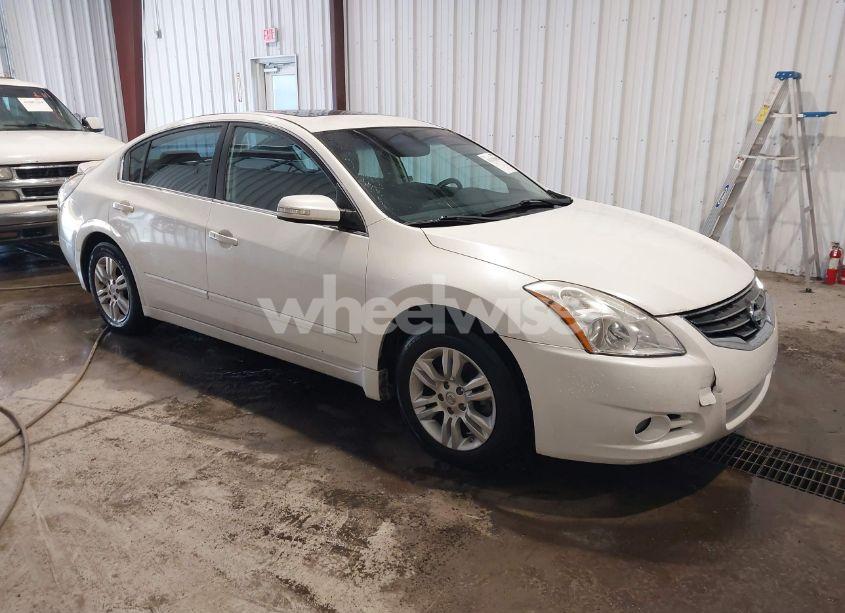 2011 Nissan Altima 2.5 S (VIN 1N4AL2AP0BN428584) main photo