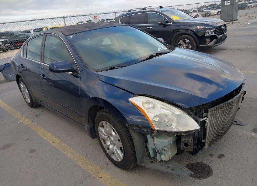 2011 Nissan Altima 2.5 S (VIN 1N4AL2AP0BN467367) main photo