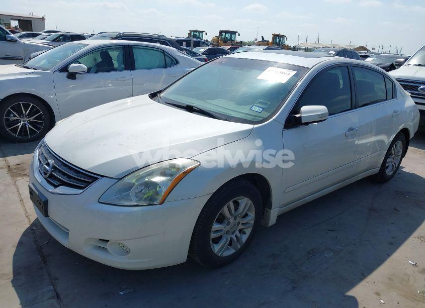 Photo 2 of 2011 Nissan Altima 2.5 S (VIN 1N4AL2AP0BN490549)