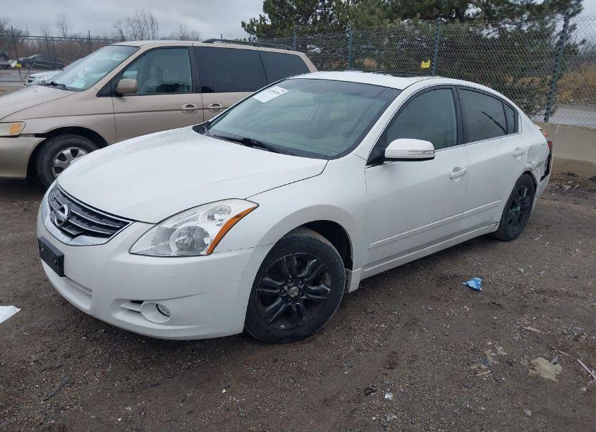 Photo 2 of 2011 Nissan Altima 2.5 S (VIN 1N4AL2AP0BN511559)