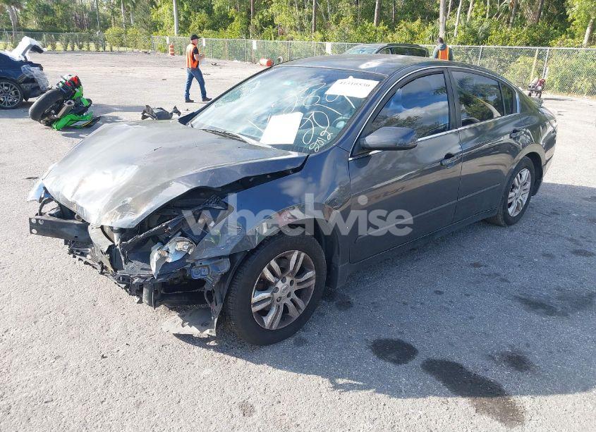 Photo 2 of 2012 Nissan Altima (VIN 1N4AL2AP0CN472019)