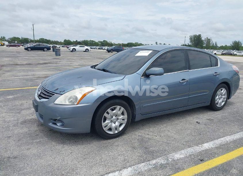 Photo 2 of 2012 Nissan Altima 2.5 S (VIN 1N4AL2AP0CN546846)