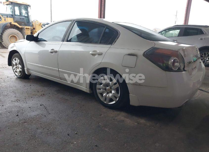 Photo 3 of 2010 Nissan Altima 2.5 S (VIN 1N4AL2AP1AC168724)