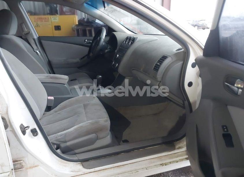 Photo 5 of 2010 Nissan Altima 2.5 S (VIN 1N4AL2AP1AC168724)