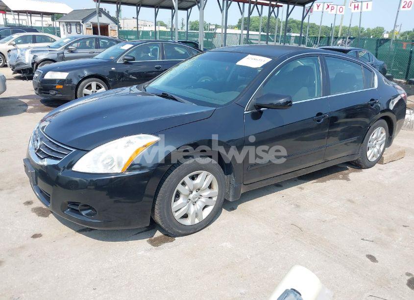Photo 2 of 2010 Nissan Altima 2.5 S (VIN 1N4AL2AP1AN447742)