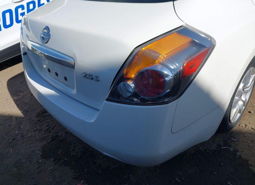Photo 15 of 2010 Nissan Altima 2.5 S (VIN 1N4AL2AP1AN470924)