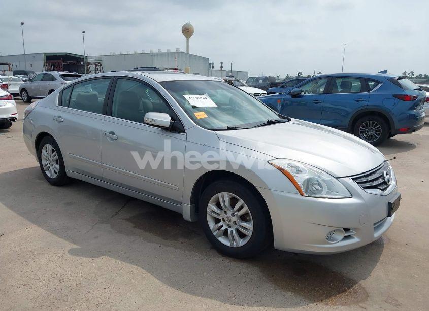 2010 Nissan Altima 2.5 S (VIN 1N4AL2AP1AN475136) main photo