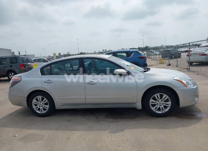 Photo 13 of 2010 Nissan Altima 2.5 S (VIN 1N4AL2AP1AN475136)
