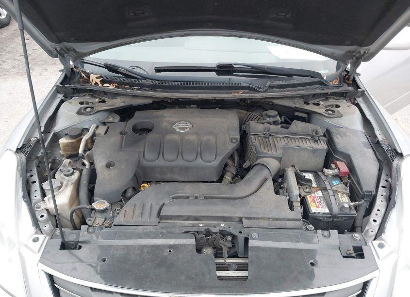Photo 10 of 2011 Nissan Altima 2.5 (VIN 1N4AL2AP1BC105804)