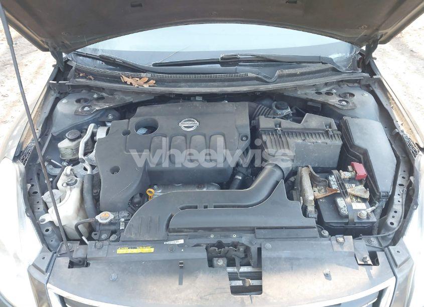 Photo 10 of 2011 Nissan Altima 2.5 (VIN 1N4AL2AP1BC109318)