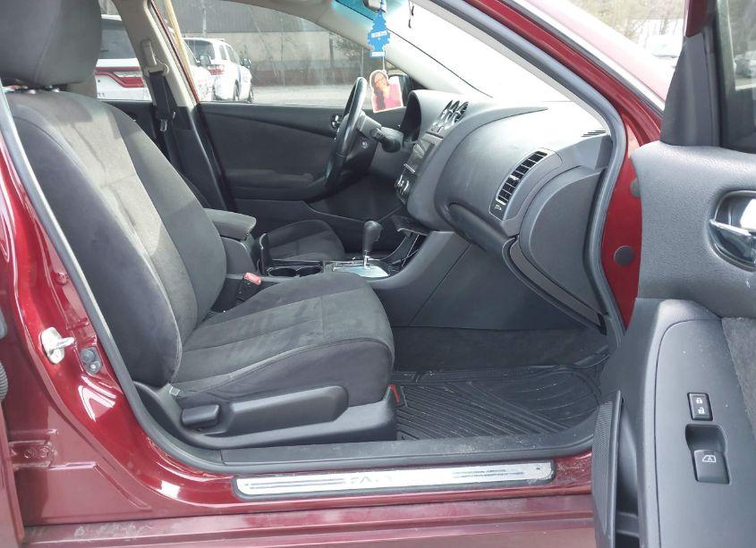 Photo 5 of 2011 Nissan Altima 2.5 S (VIN 1N4AL2AP1BN429050)