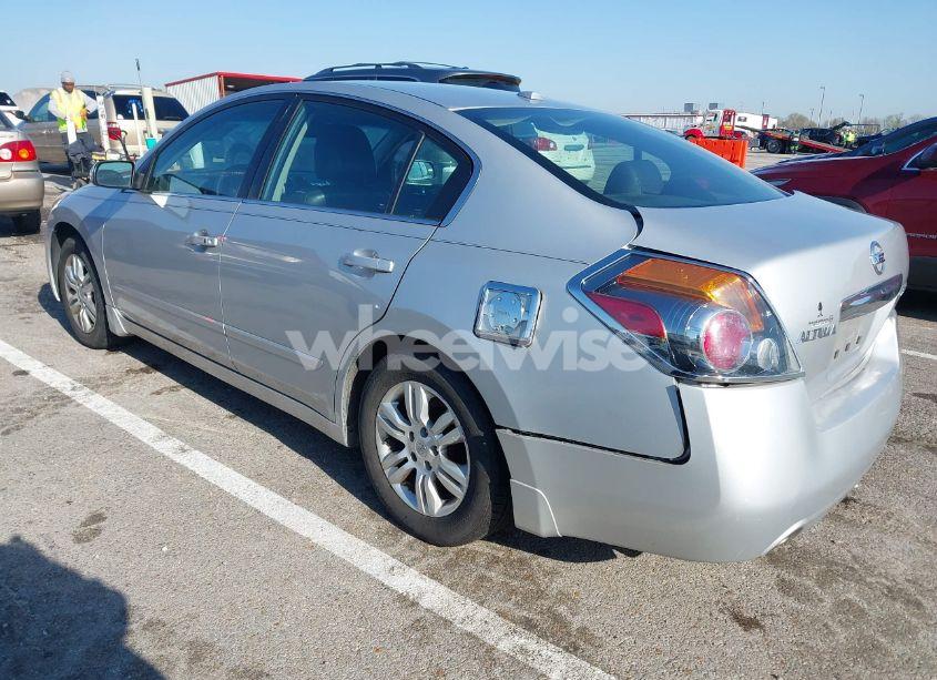 Photo 3 of 2011 Nissan Altima 2.5 S (VIN 1N4AL2AP1BN431865)