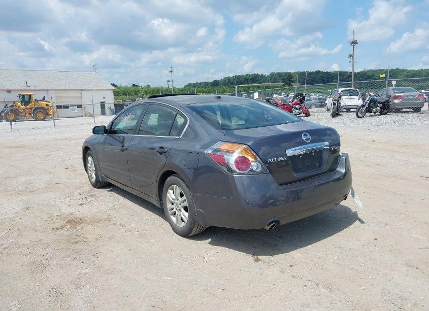 Photo 3 of 2011 Nissan Altima 2.5 S (VIN 1N4AL2AP1BN446902)