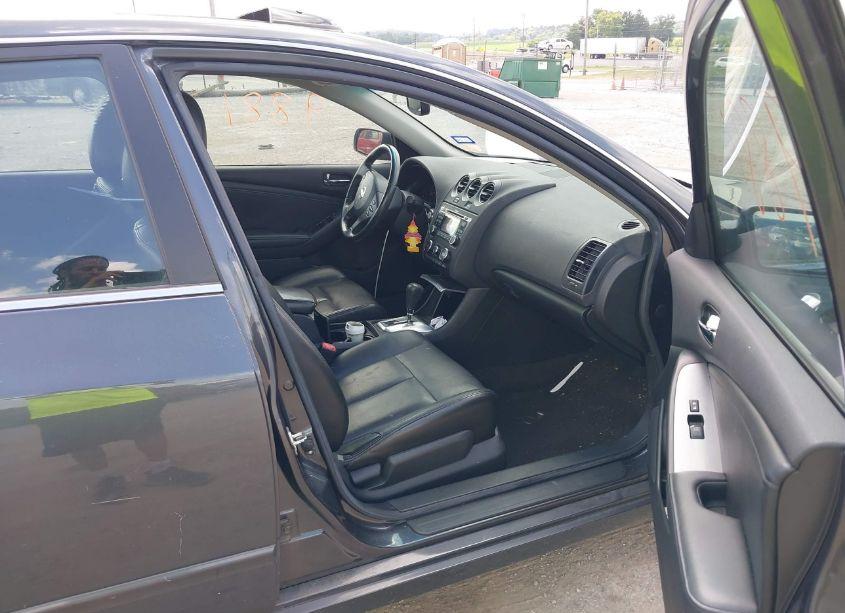 Photo 5 of 2011 Nissan Altima 2.5 S (VIN 1N4AL2AP1BN446902)