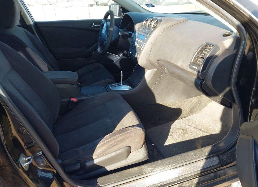 Photo 5 of 2011 Nissan Altima 2.5 S (VIN 1N4AL2AP1BN452862)