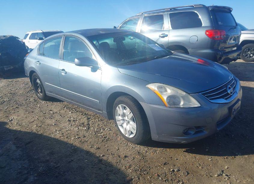 2011 Nissan Altima 2.5 S (VIN 1N4AL2AP1BN452912) main photo