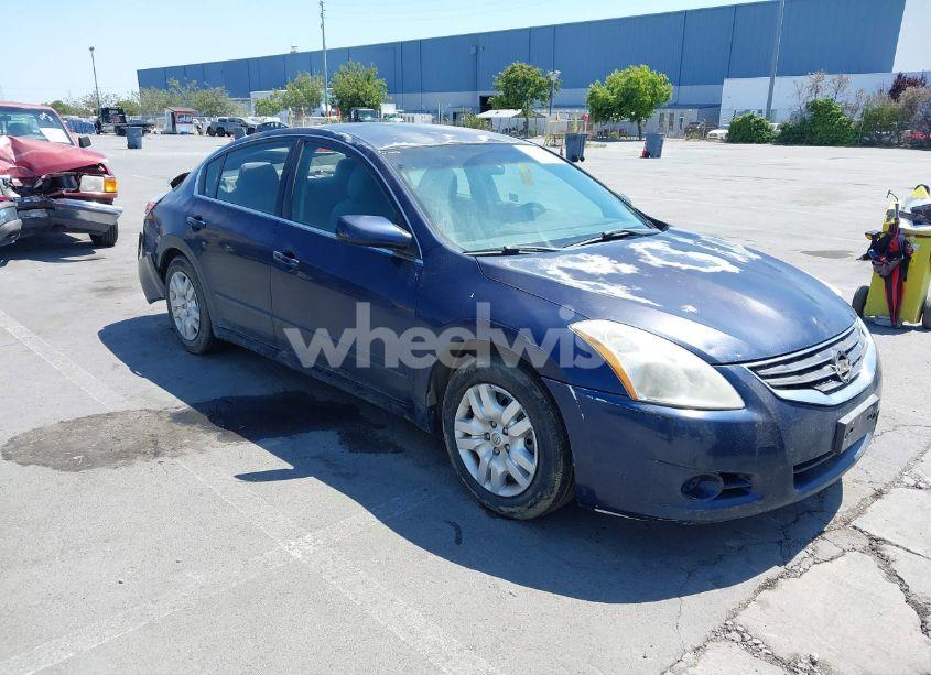 2011 Nissan Altima 2.5 S (VIN 1N4AL2AP1BN460315) main photo