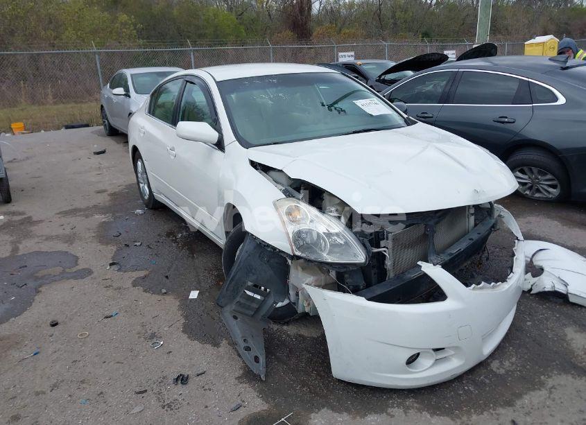 2011 Nissan Altima 2.5 S (VIN 1N4AL2AP1BN496019) main photo