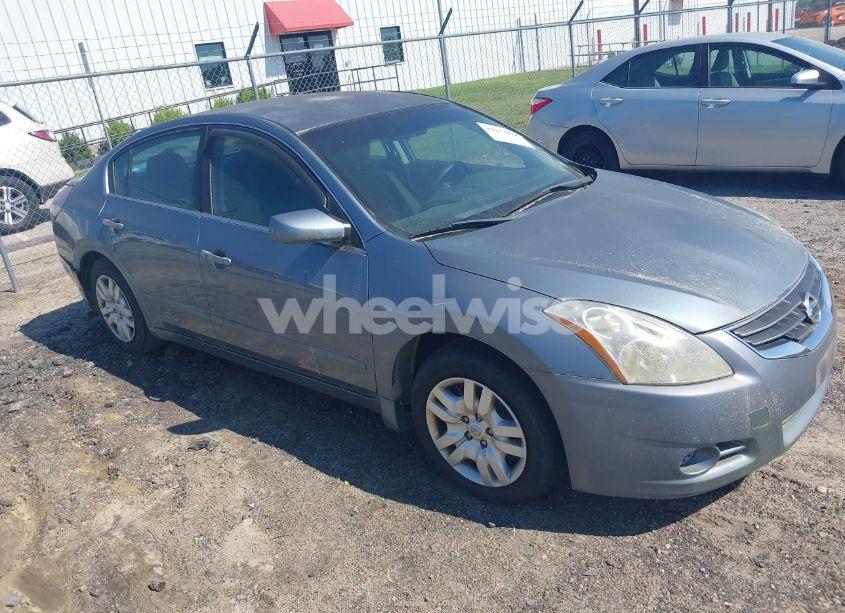 2011 Nissan Altima 2.5 S (VIN 1N4AL2AP1BN510758) main photo