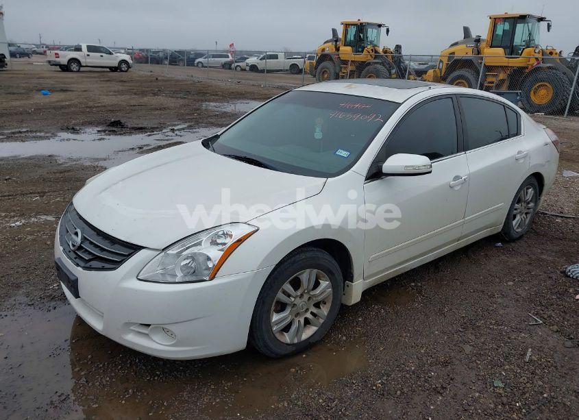 Photo 2 of 2012 Nissan Altima 2.5 S (VIN 1N4AL2AP1CN425243)