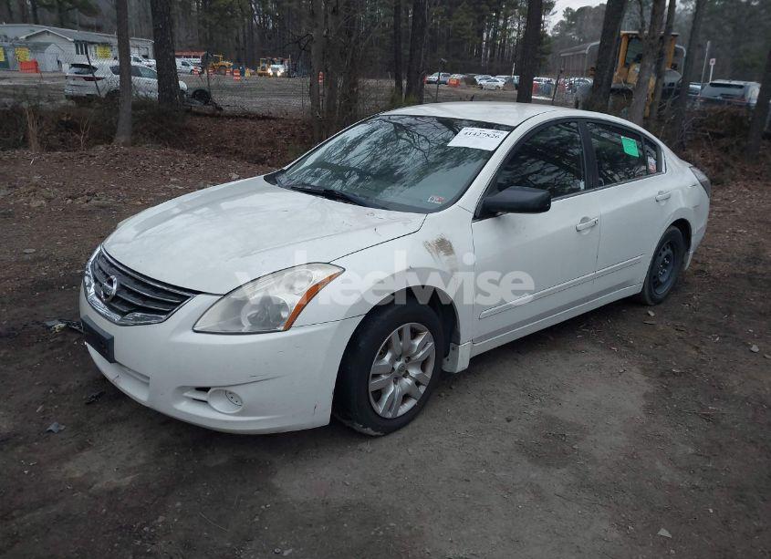 Photo 2 of 2010 Nissan Altima 2.5 S (VIN 1N4AL2AP2AC158218)