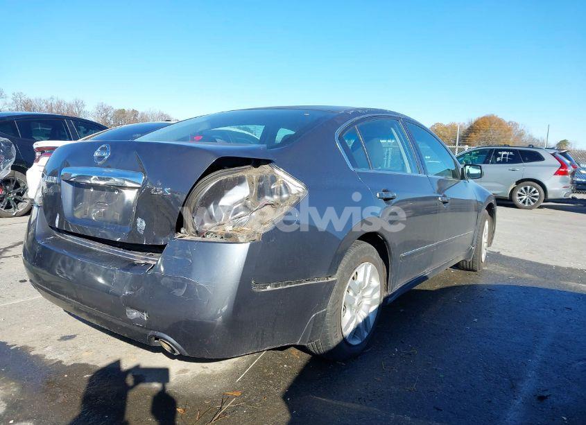 Photo 4 of 2010 Nissan Altima 2.5 S (VIN 1N4AL2AP2AC174872)