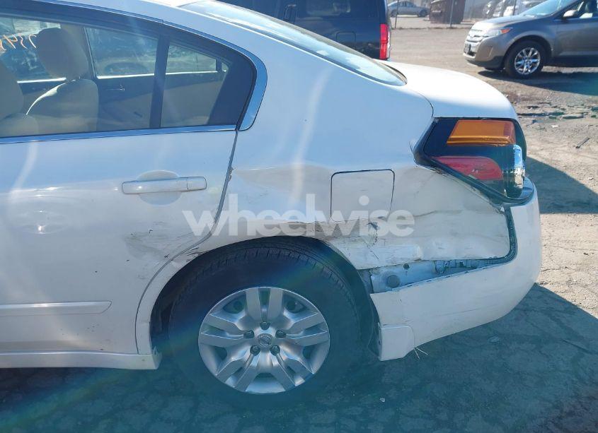 Photo 6 of 2010 Nissan Altima 2.5 S (VIN 1N4AL2AP2AN406617)