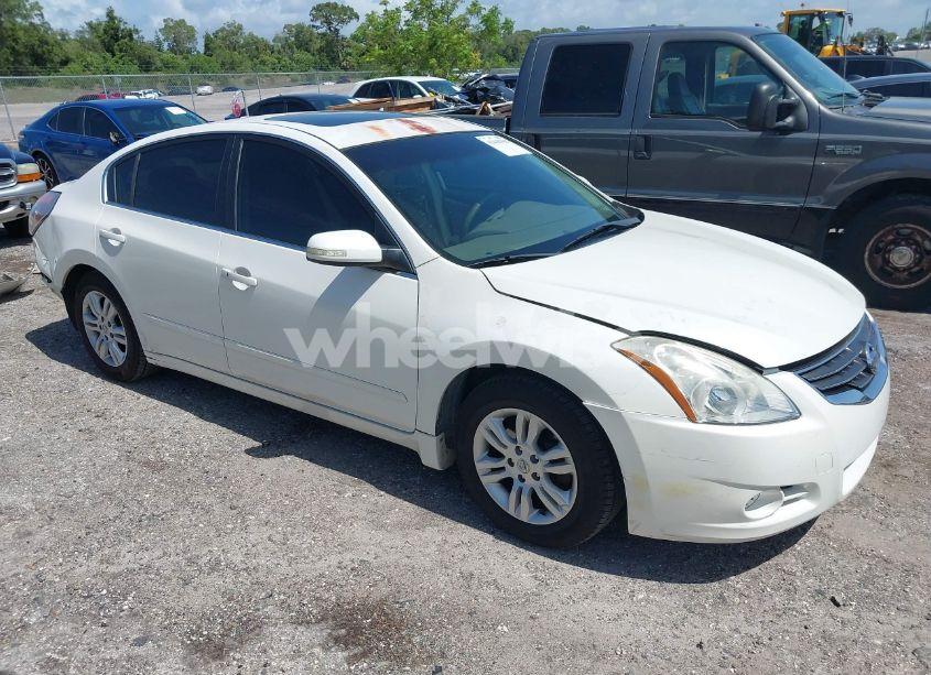 2010 Nissan Altima 2.5 S (VIN 1N4AL2AP2AN469412) main photo