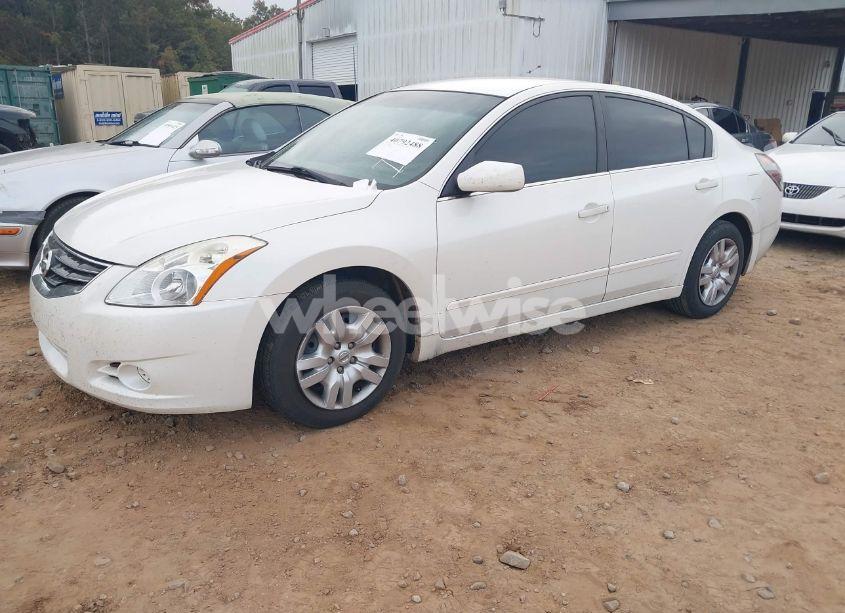 Photo 2 of 2010 Nissan Altima 2.5 (VIN 1N4AL2AP2AN480605)