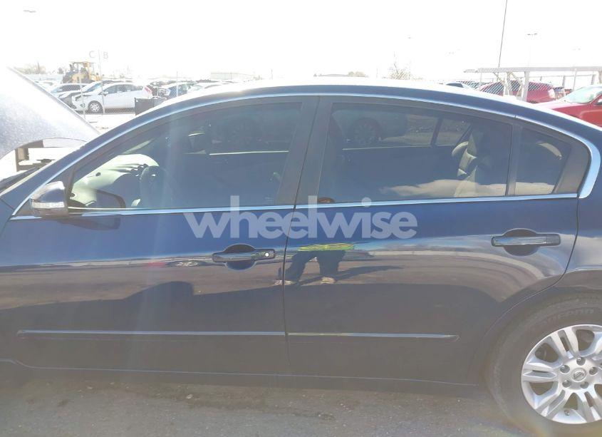 Photo 6 of 2010 Nissan Altima 2.5 S (VIN 1N4AL2AP2AN481379)