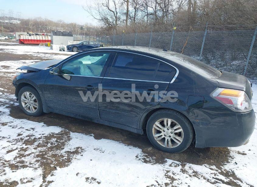 Photo 3 of 2010 Nissan Altima 2.5 S (VIN 1N4AL2AP2AN550362)