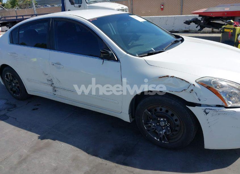 Photo 6 of 2011 Nissan Altima 2.5 S (VIN 1N4AL2AP2BC114141)