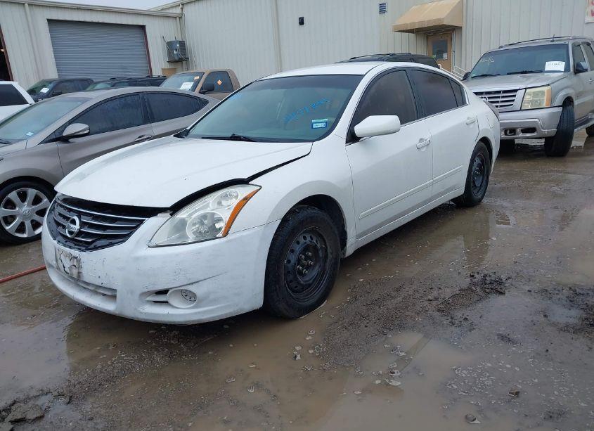 Photo 2 of 2011 Nissan Altima 2.5 S (VIN 1N4AL2AP2BC123583)