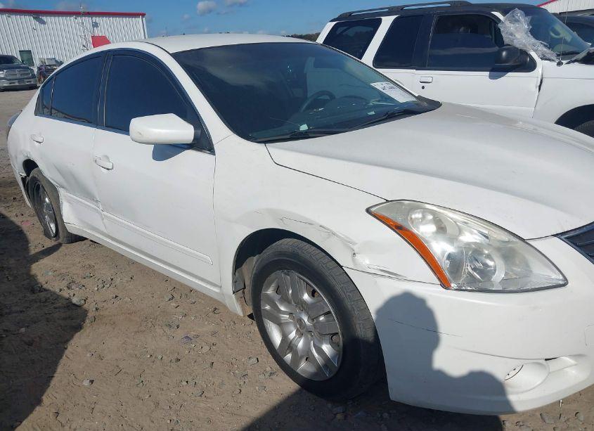 Photo 6 of 2011 Nissan Altima 2.5 S (VIN 1N4AL2AP2BC125737)