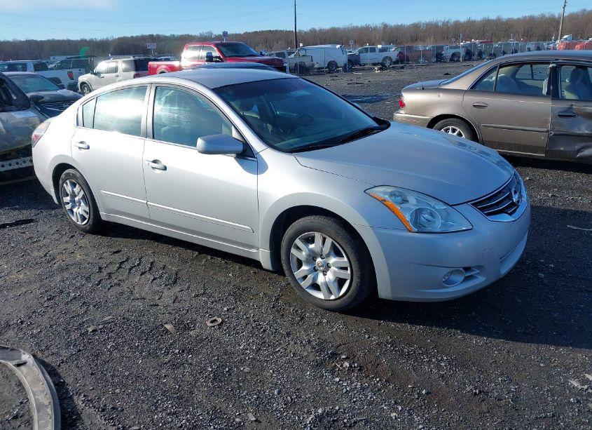 2011 Nissan Altima 2.5 S (VIN 1N4AL2AP2BC165235) main photo