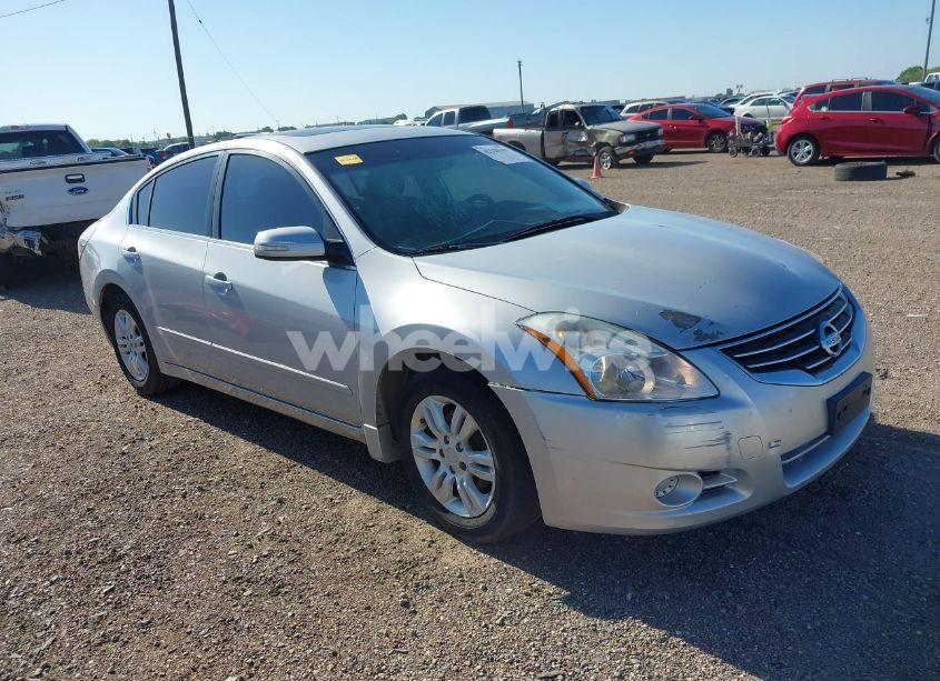 2011 Nissan Altima 2.5 S (VIN 1N4AL2AP2BN416548) main photo