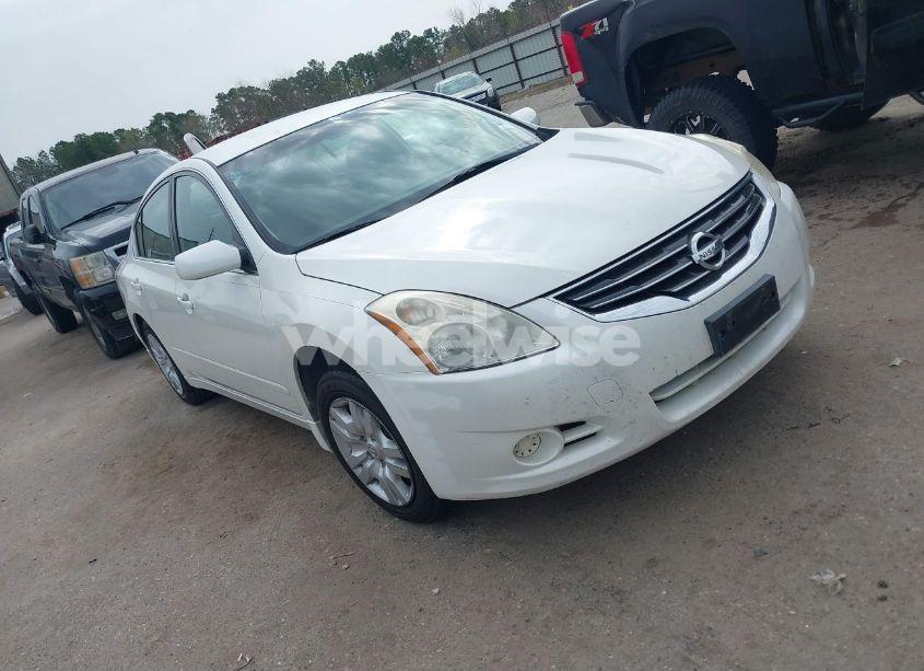 2011 Nissan Altima 2.5 S (VIN 1N4AL2AP2BN453700) main photo