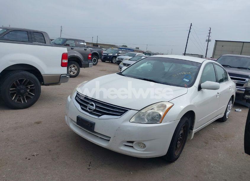 Photo 2 of 2011 Nissan Altima 2.5 S (VIN 1N4AL2AP2BN453700)
