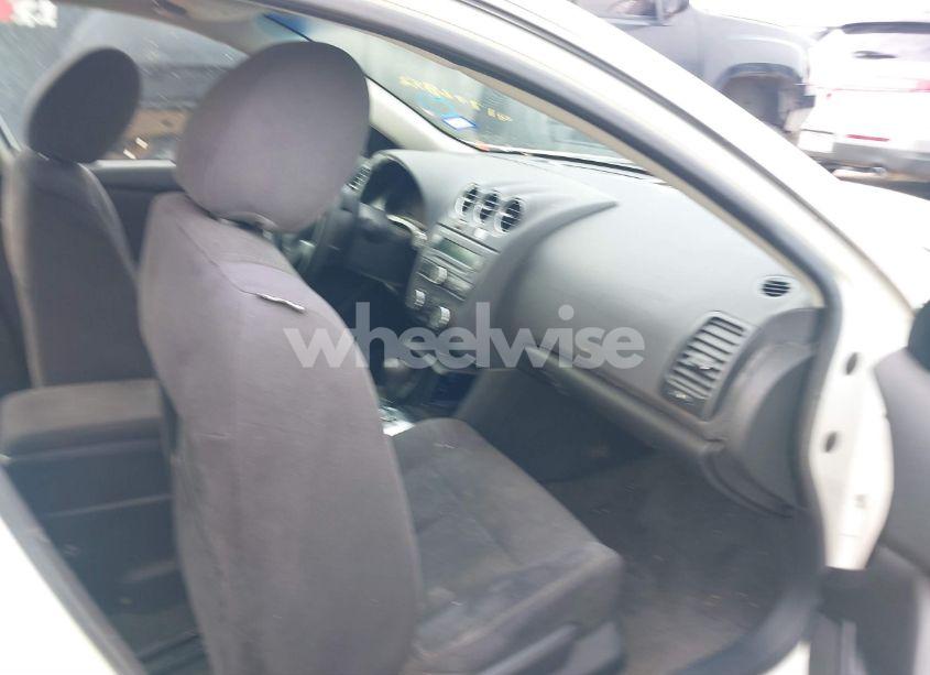 Photo 5 of 2011 Nissan Altima 2.5 S (VIN 1N4AL2AP2BN453700)