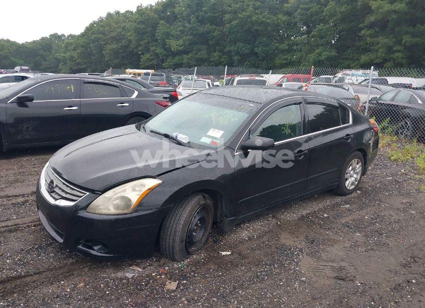 Photo 2 of 2011 Nissan Altima 2.5 S (VIN 1N4AL2AP2BN497356)