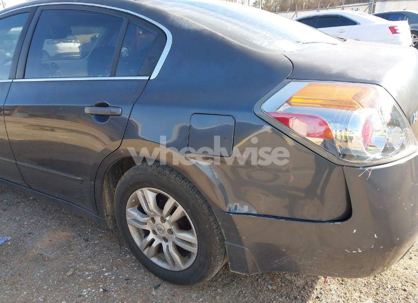 Photo 6 of 2010 Nissan Altima 2.5 S (VIN 1N4AL2AP3AC129715)