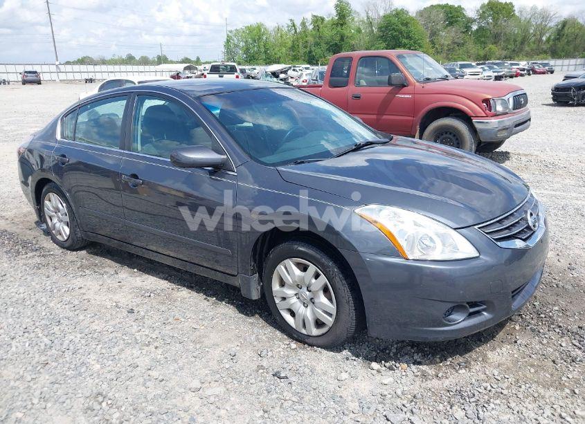 2010 Nissan Altima 2.5 S (VIN 1N4AL2AP3AC143582) main photo