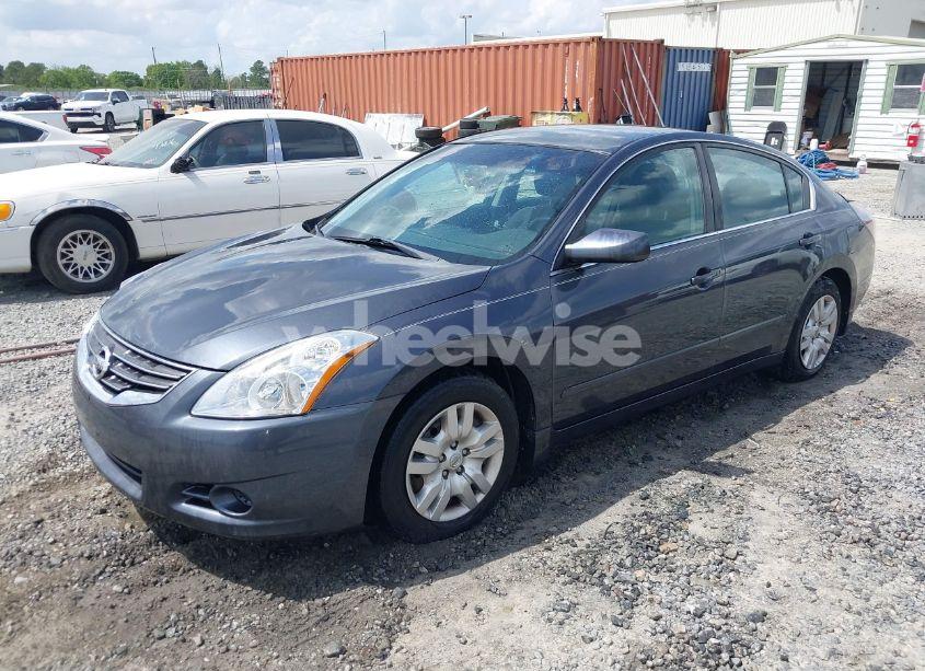 Photo 2 of 2010 Nissan Altima 2.5 S (VIN 1N4AL2AP3AC143582)