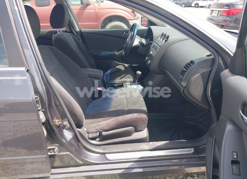 Photo 5 of 2010 Nissan Altima 2.5 S (VIN 1N4AL2AP3AC143582)