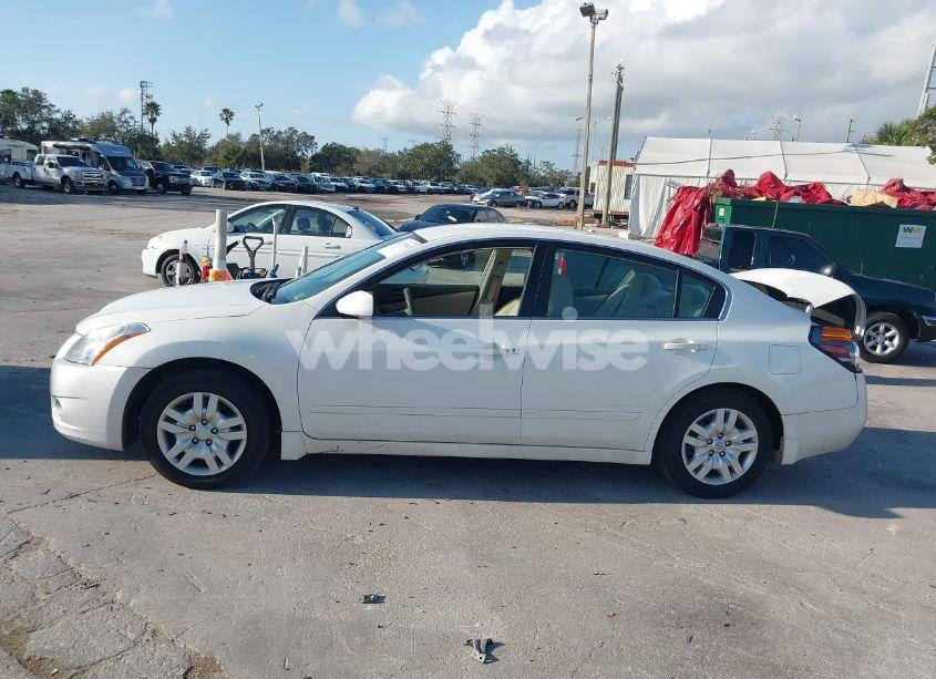 Photo 14 of 2010 Nissan Altima 2.5 S (VIN 1N4AL2AP3AC154999)