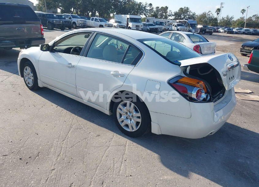 Photo 3 of 2010 Nissan Altima 2.5 S (VIN 1N4AL2AP3AC154999)