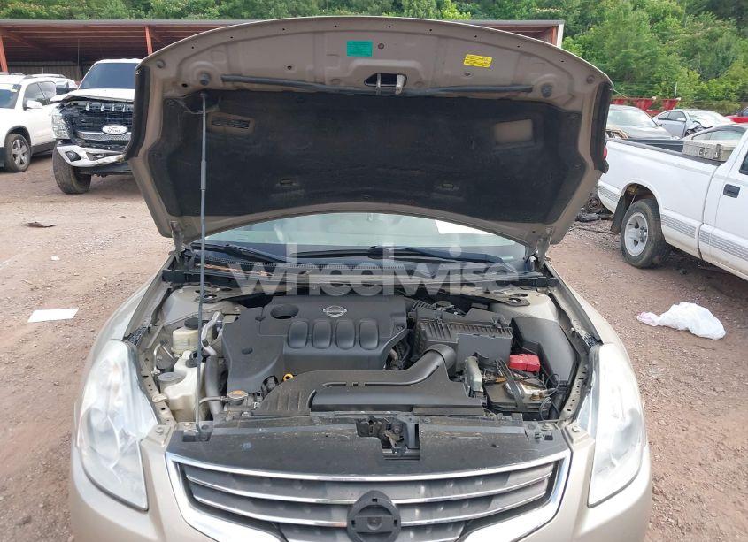 Photo 10 of 2010 Nissan Altima 2.5 S (VIN 1N4AL2AP3AC165744)