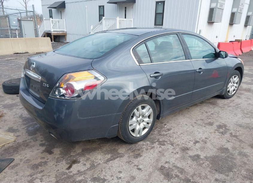 Photo 4 of 2010 Nissan Altima 2.5 S (VIN 1N4AL2AP3AC170829)
