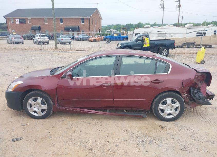 Photo 14 of 2010 Nissan Altima 2.5 S (VIN 1N4AL2AP3AN404858)
