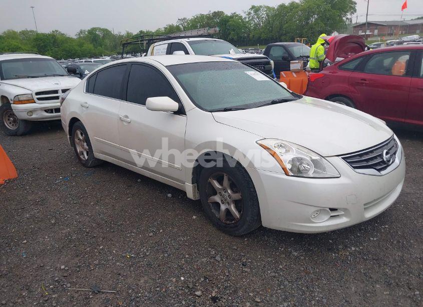 2010 Nissan Altima 2.5 S (VIN 1N4AL2AP3AN446656) main photo